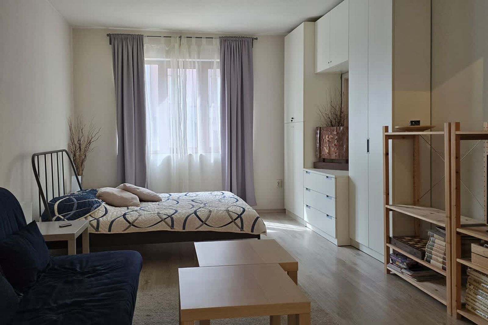 Red Door Apartment - Cover Photo