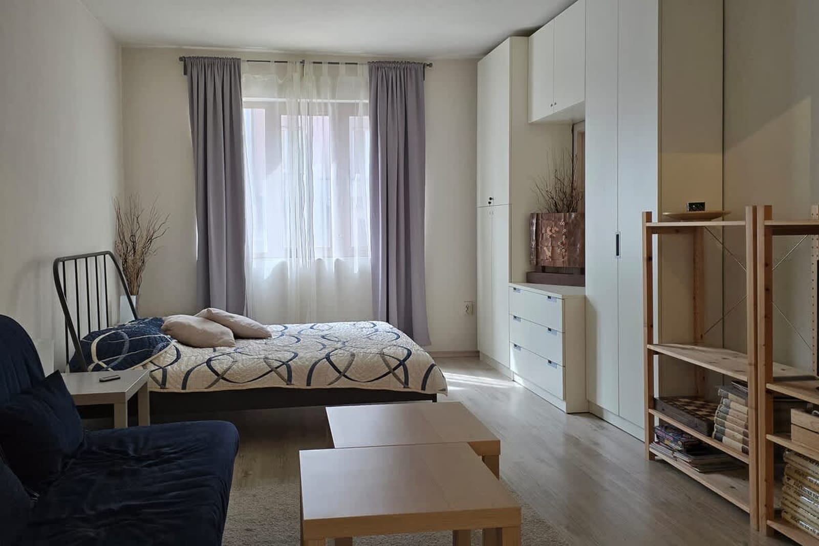 Red Door Apartment - Cover Photo