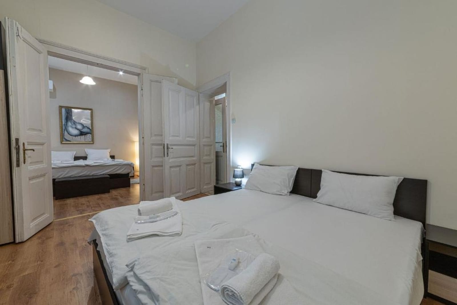 Apo Apartment - Top Center - Photo 3