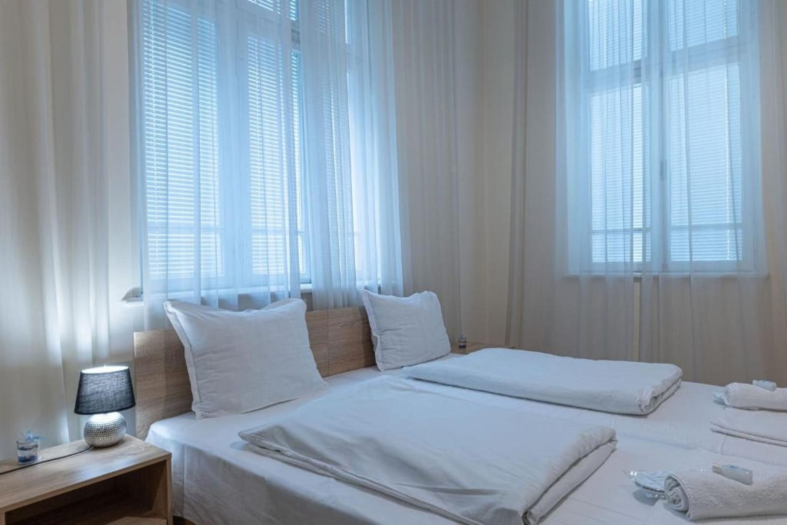 Apo Apartment - Top Center - Photo 13