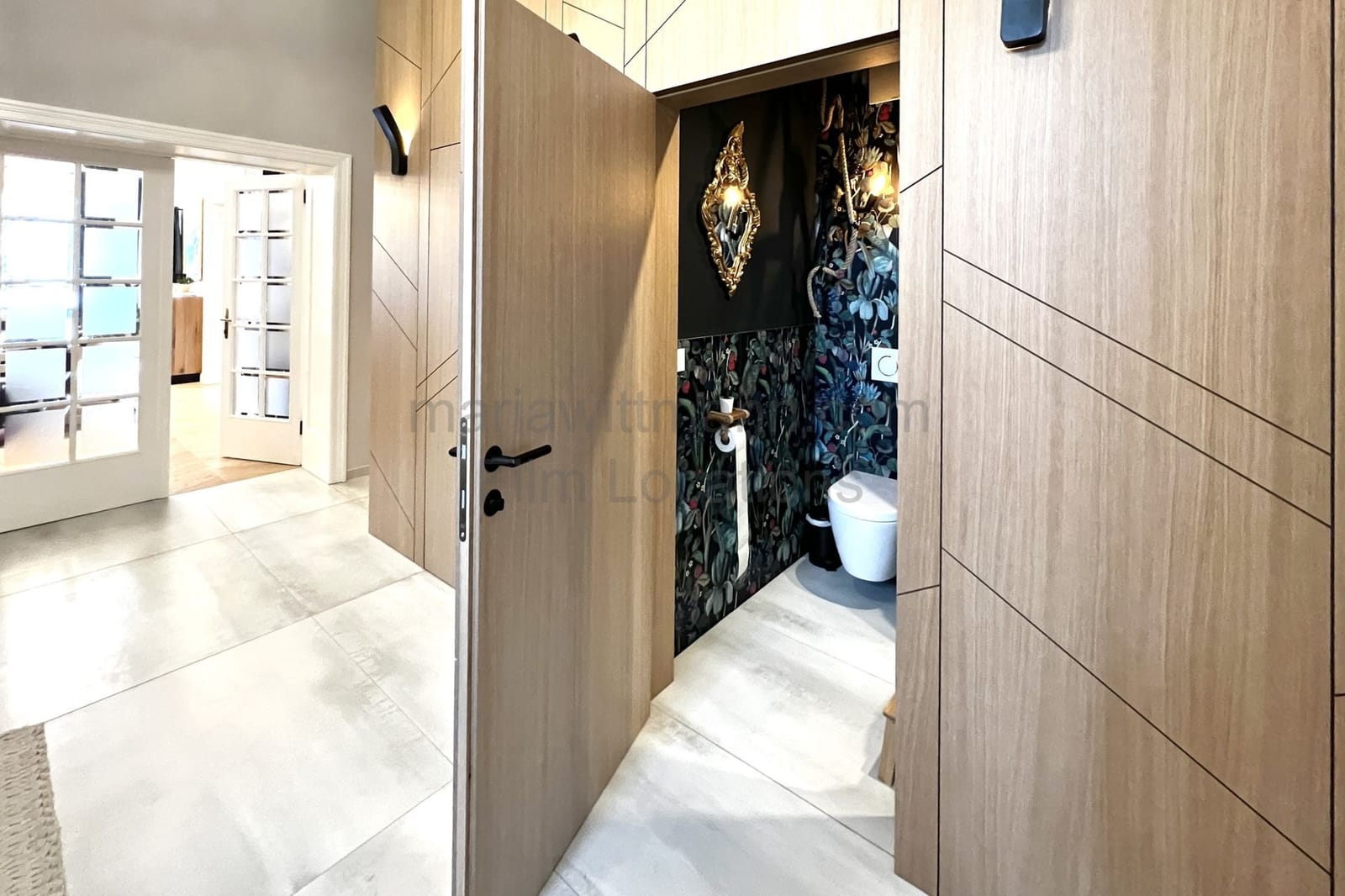 Location 236 - Photo 23