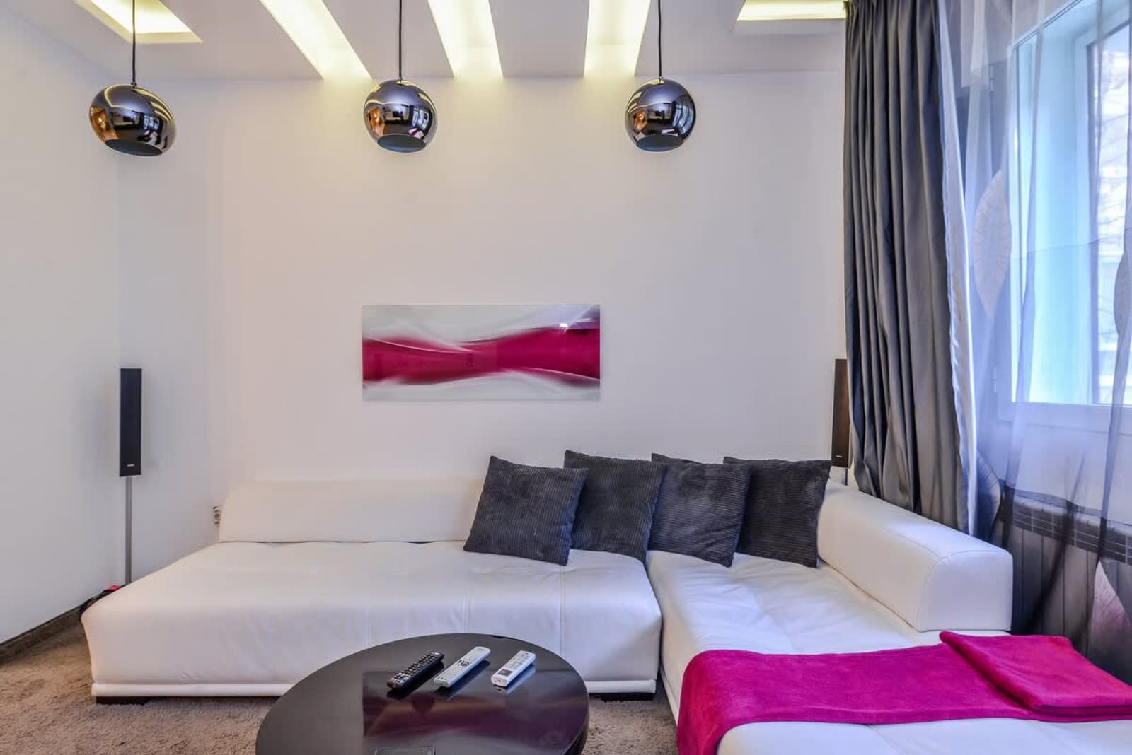 Extravaganzzo - Super Central One Bedroom Modern - Photo 10