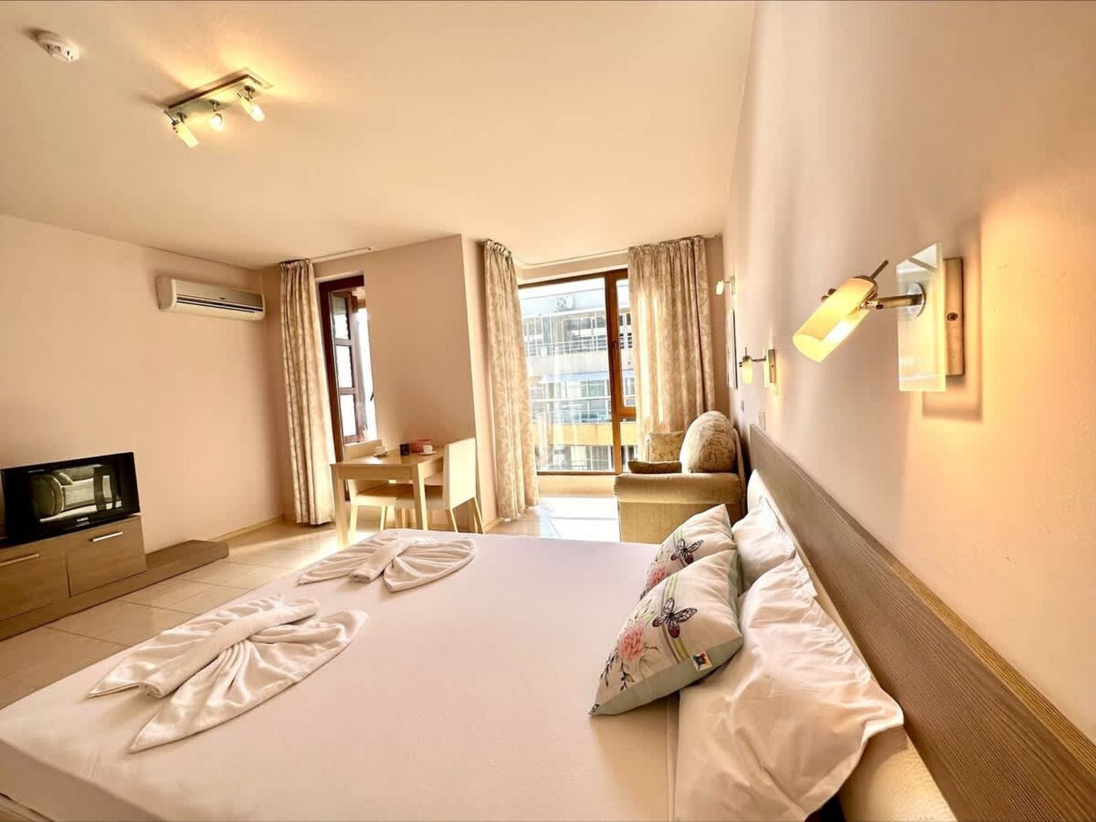 Family studio in Pomorie Bay - Photo 36