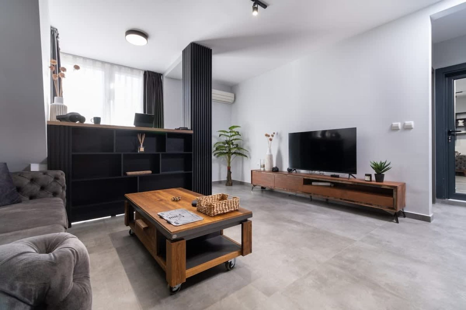 Central Plovdiv: Modern 1BR with Netflix &amp; Balcony - Photo 38