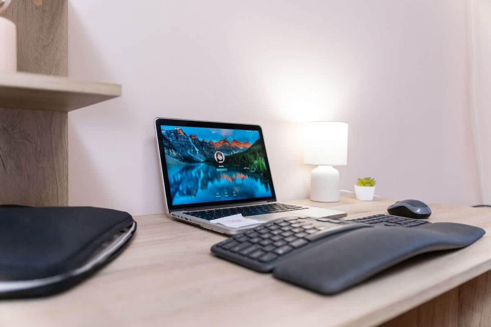 Comfortable 2BR Urban Getaway in City Center - Photo 62