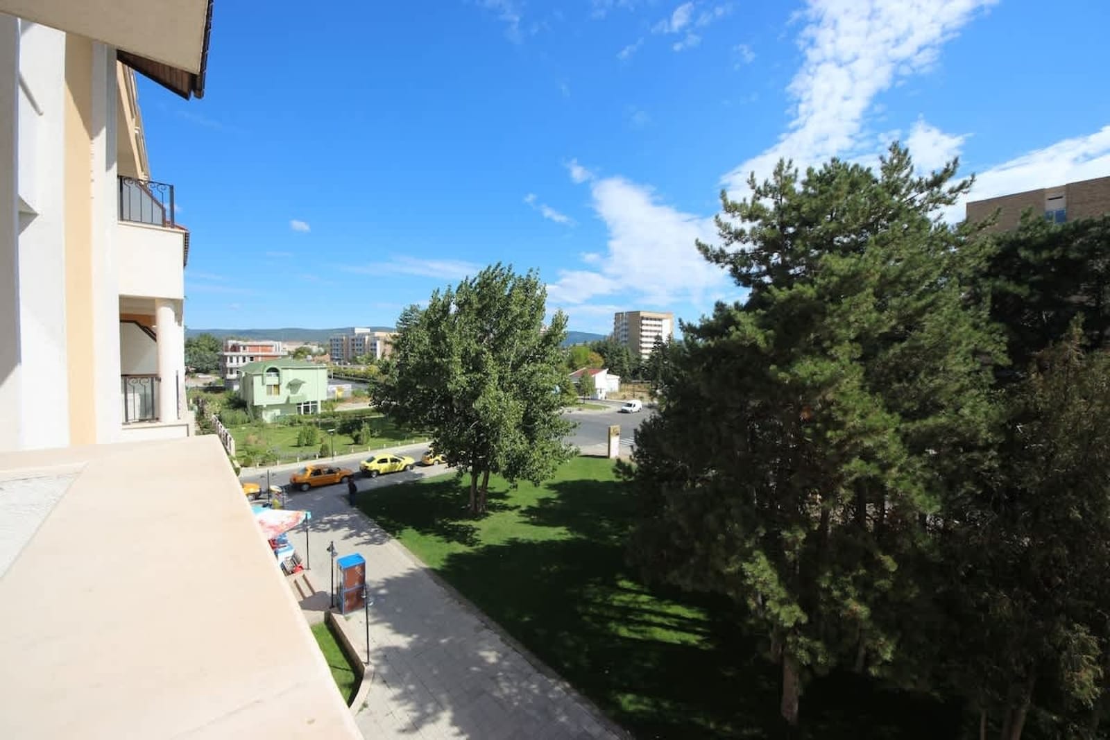 Cozy apartment with balcony in Royal Sun - Photo 21