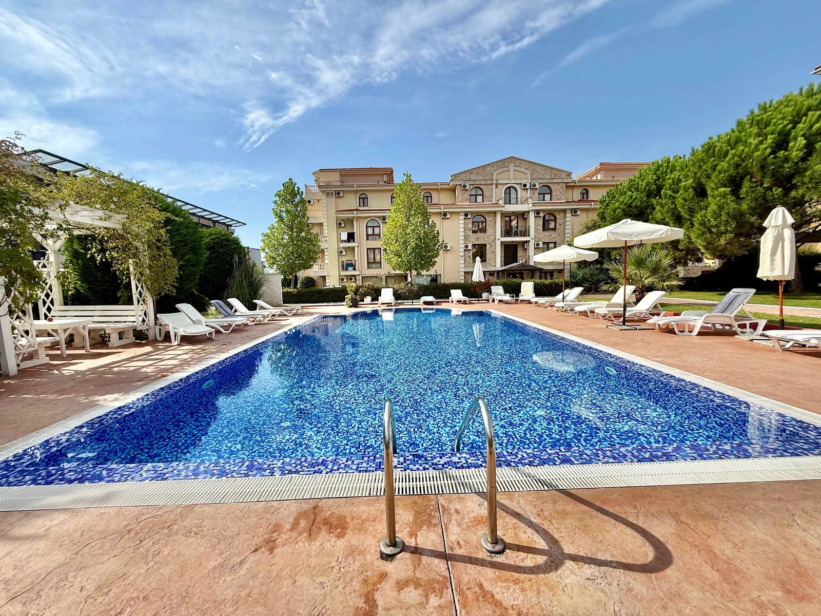 Cozy 1-Bedroom Apartment in Royal Bay - Photo 22