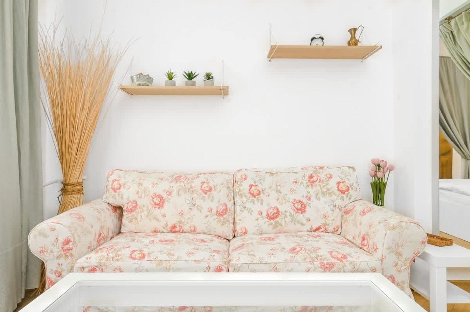 Floral Studio Retreat in Sofia City Center - Photo 19