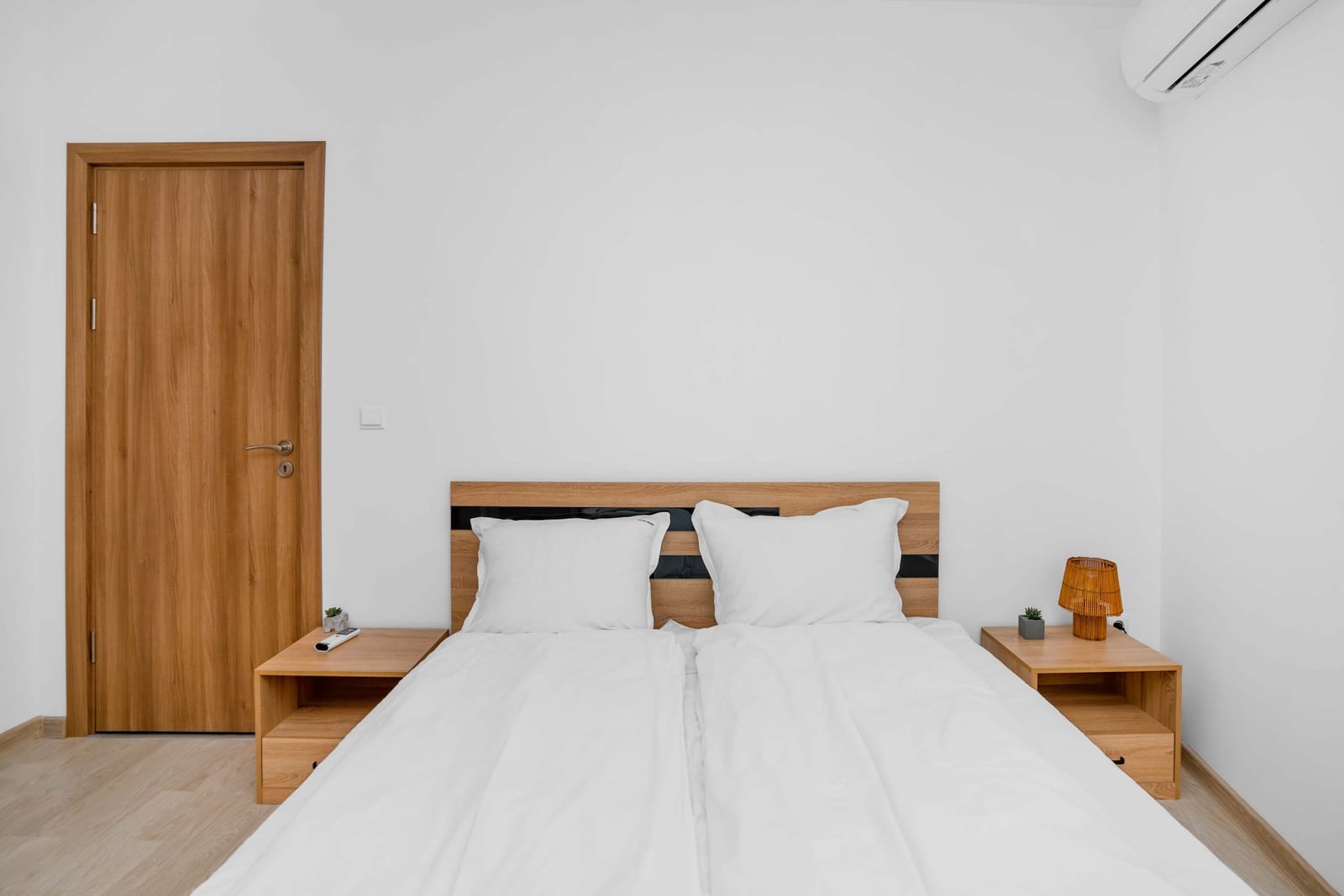 1BR Flat Steps from Metro and Tram Stops - Photo 7