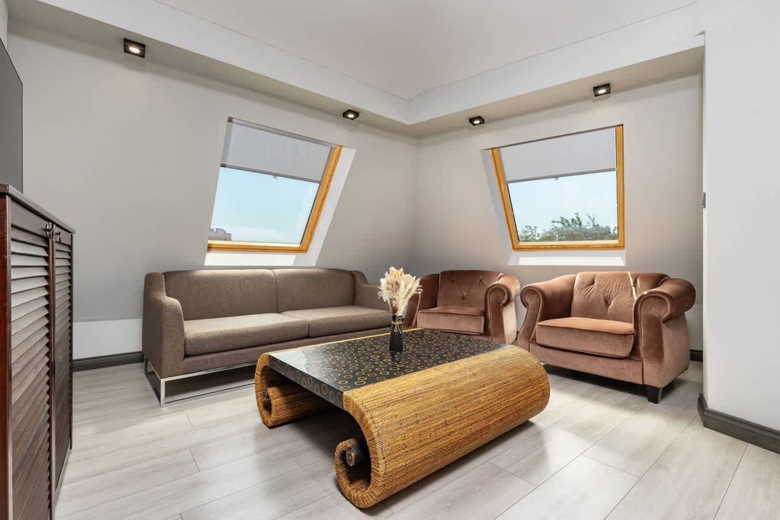 Central Apartments with Garden view - Apt No. 7 - Photo 4