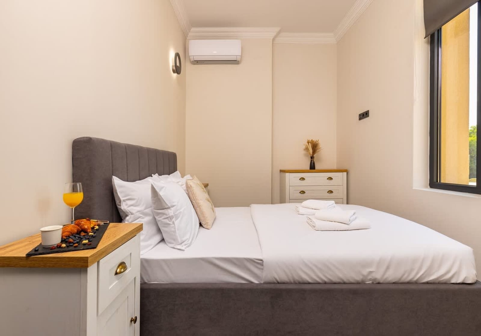 Central Apartments with Garden view - Apt No. 4 - Photo 3