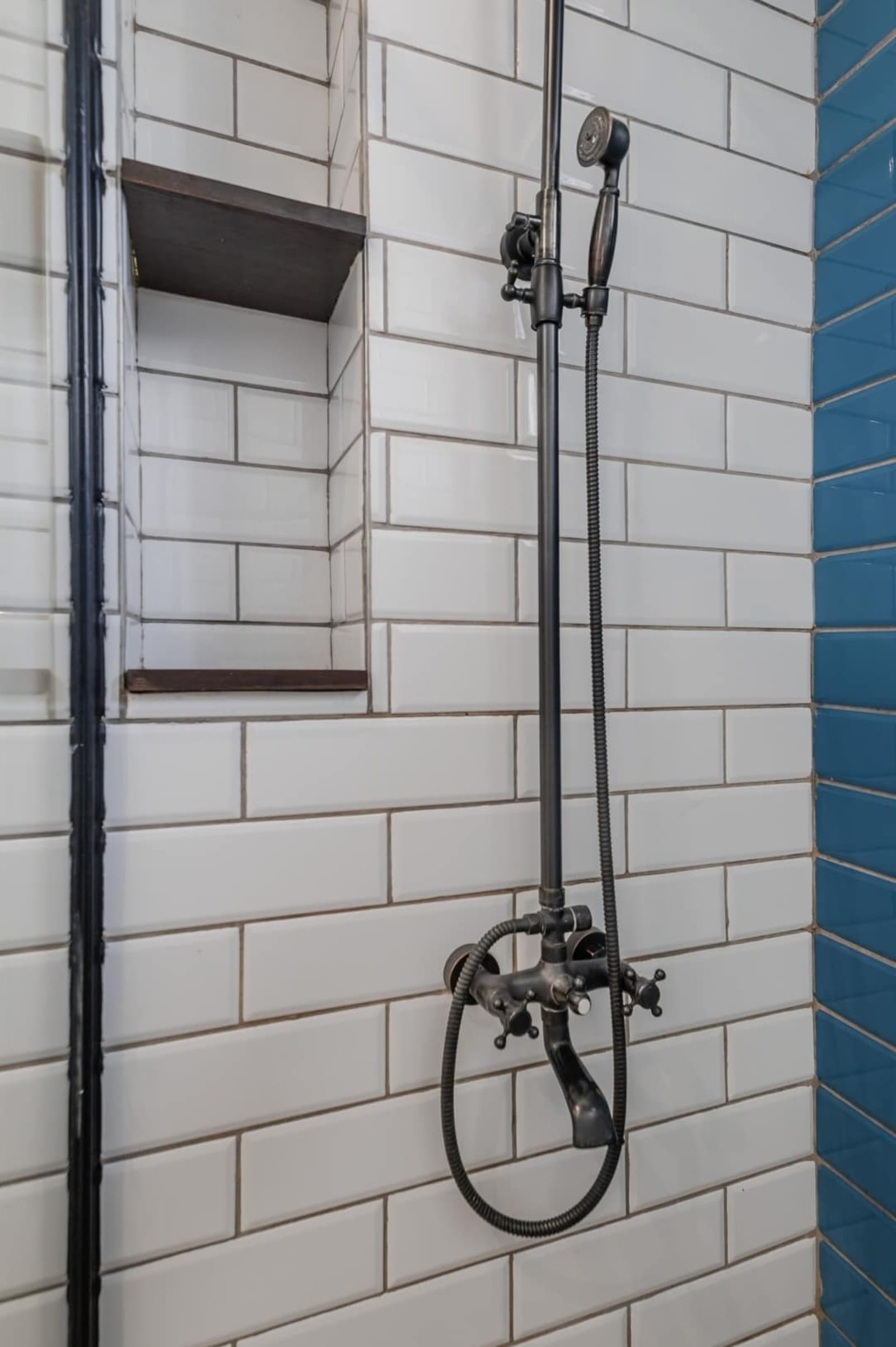 Flamingo Flat /Two-bedroom with Balcony\ - Photo 37