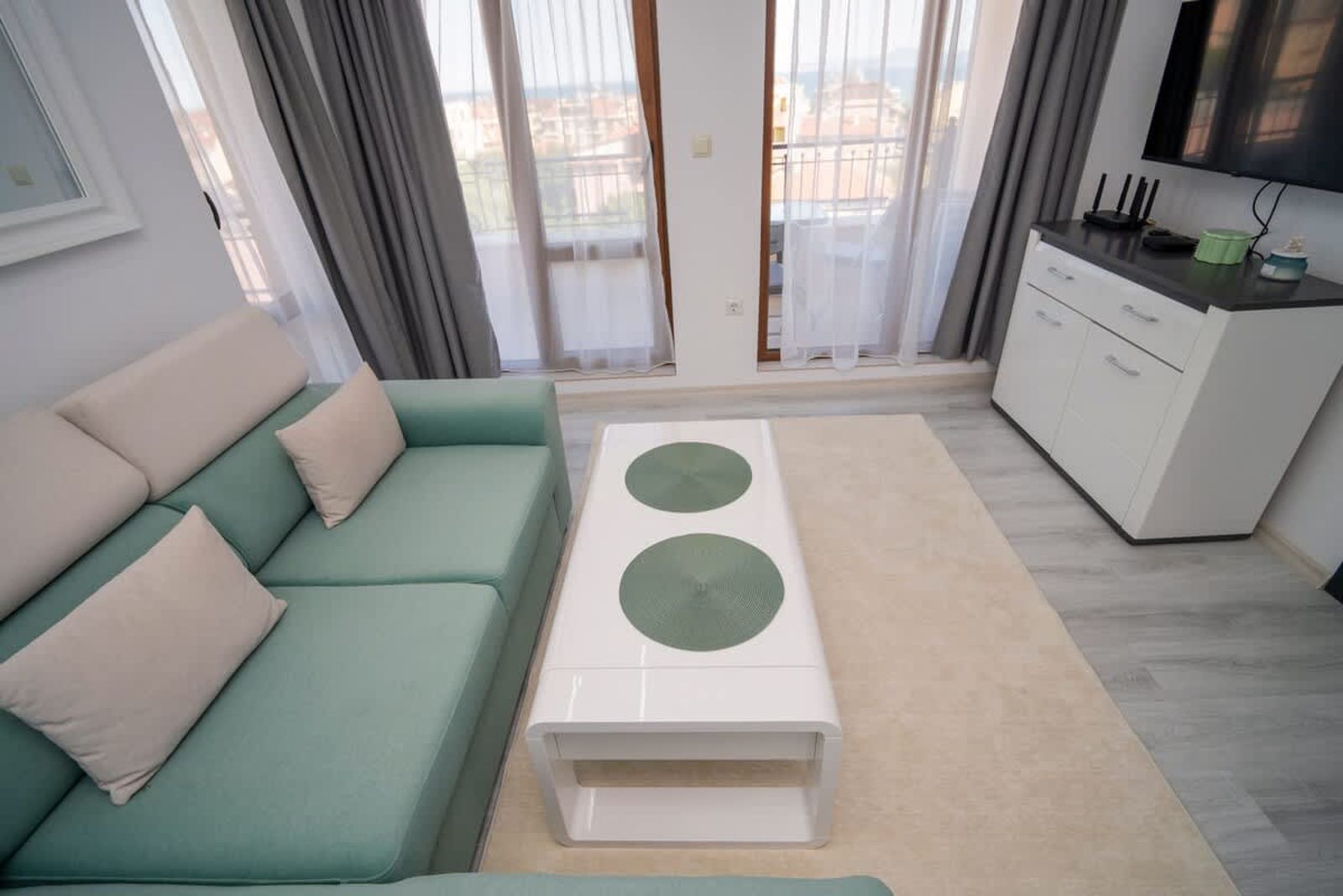 Modern Seaview Central Apartment in Sarafovo - Photo 7