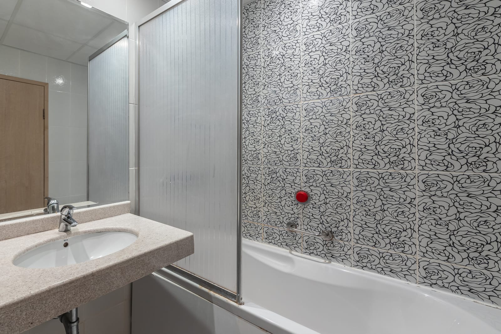 Slavuna Hotel - Photo 24