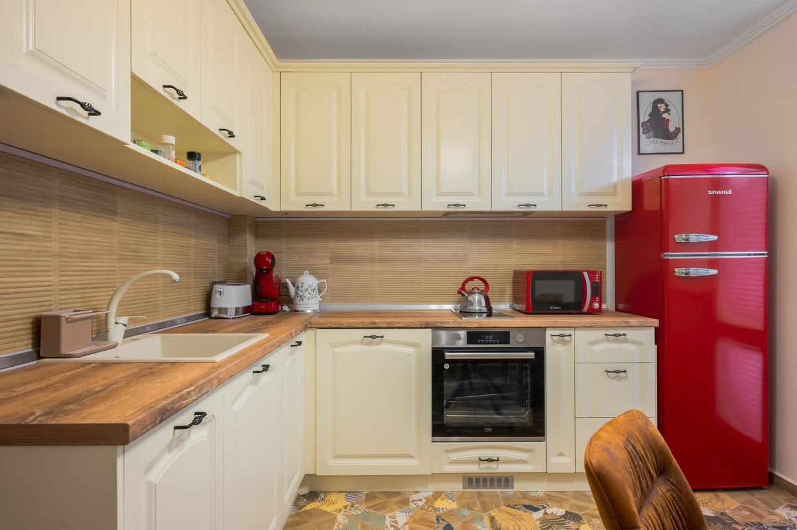 Charming Urban Retreat: Stylish 1BD Flat near NDK - Photo 10