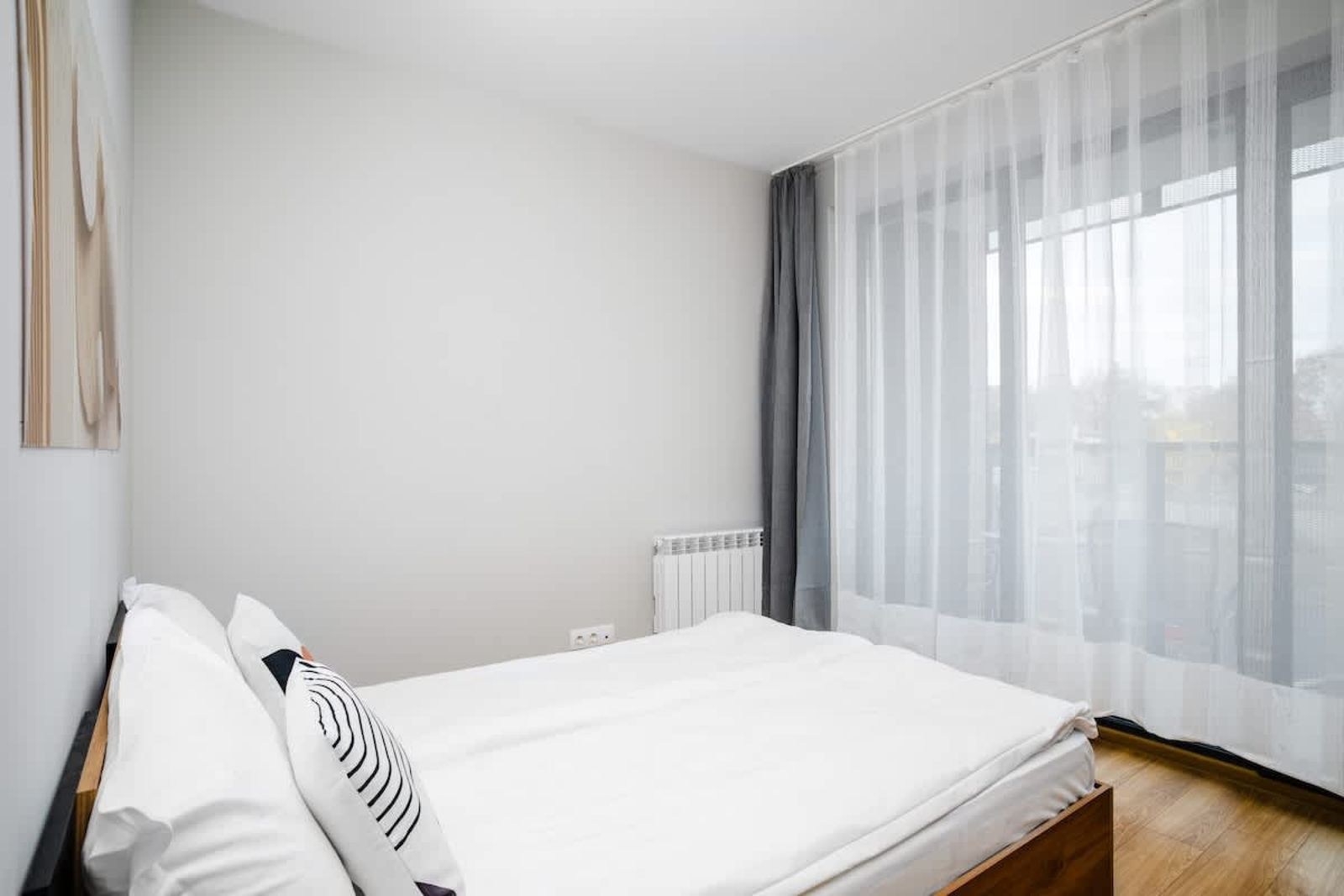 Modern Stay with Balcony and Parking - Photo 12