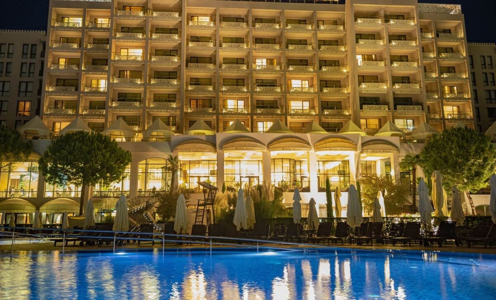 Cozy two bedroom in Royal Beach - Photo 13