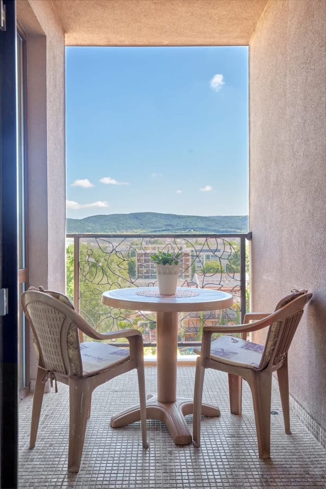 Lux Studio Apt in Sunny Beach - Photo 2