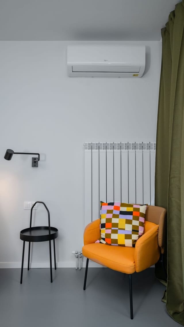 Aviva City Stay – Yellow Vibe Studio