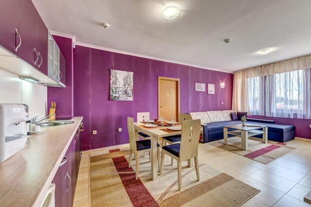 Colorful 2BD Apartment with Indoor Fireplace