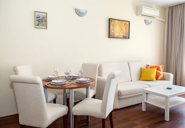 Beachfront Bliss-1BR Sea View Flat in Golden Sands - Photo 2