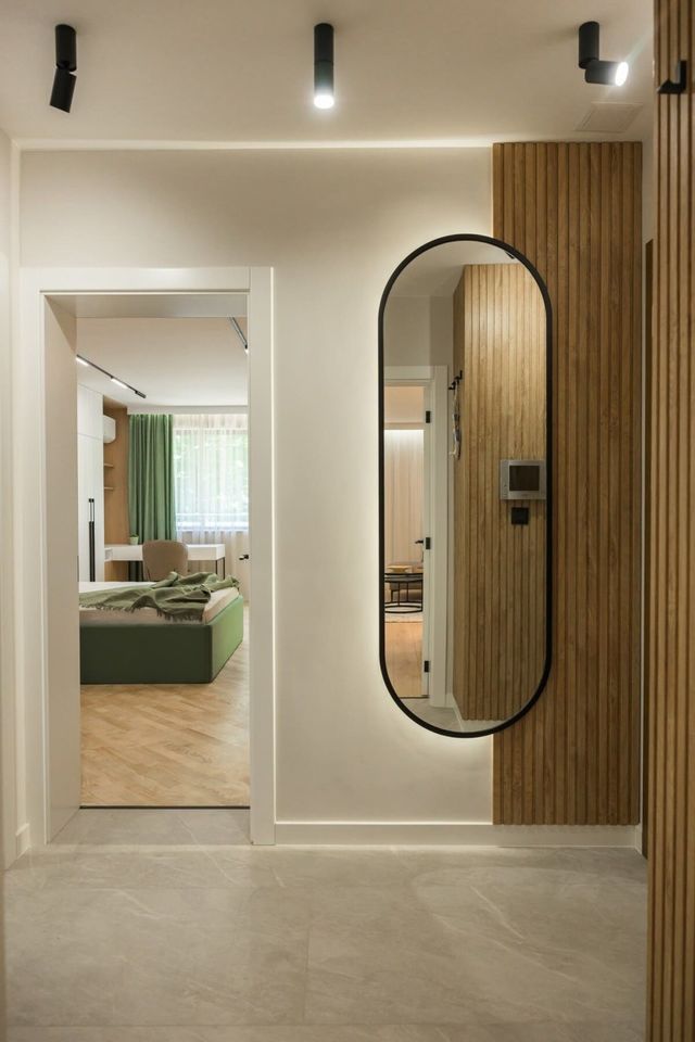 Modern Apartment in Top Center | Steps from Beach