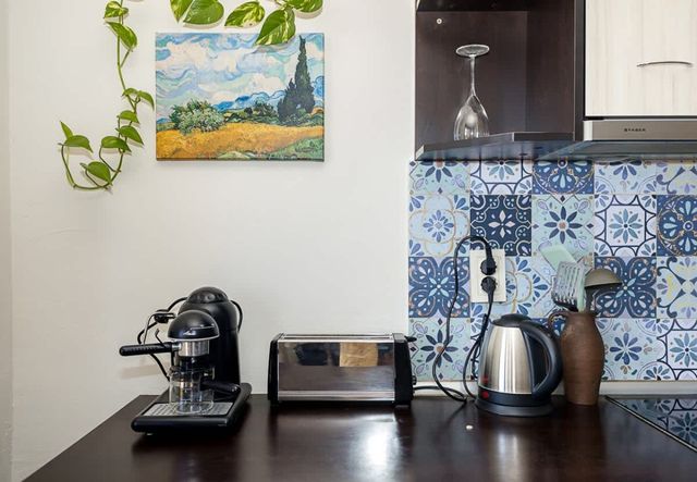 Cozy Sea-View Flat with Balcony in Galata, Varna