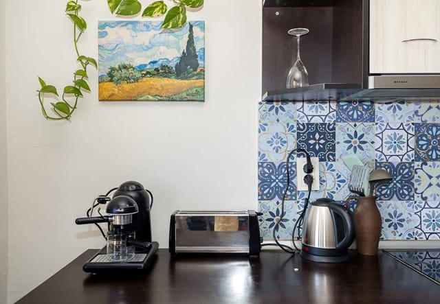 Cozy Sea-View Flat with Balcony in Galata, Varna