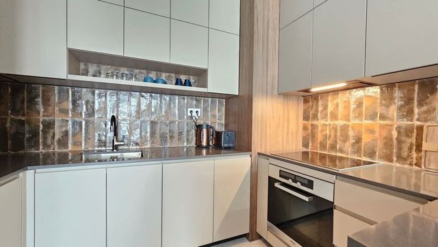 Bright Urban Stay with Parking