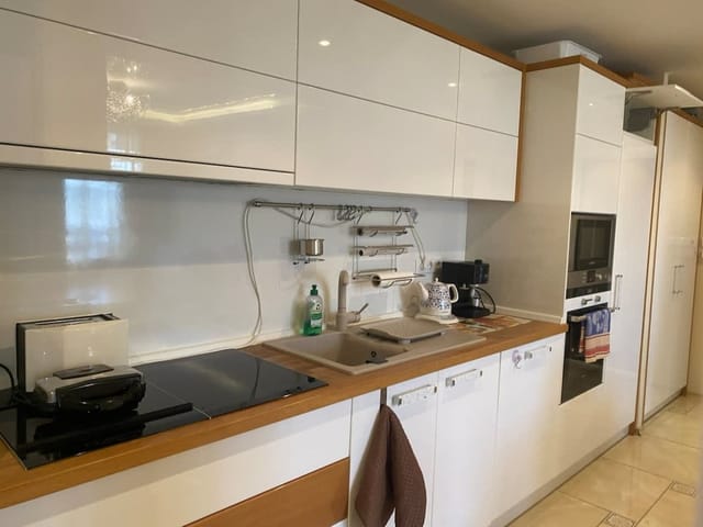 Robinzon Beach 3BD Lux apartment by Flat Manager