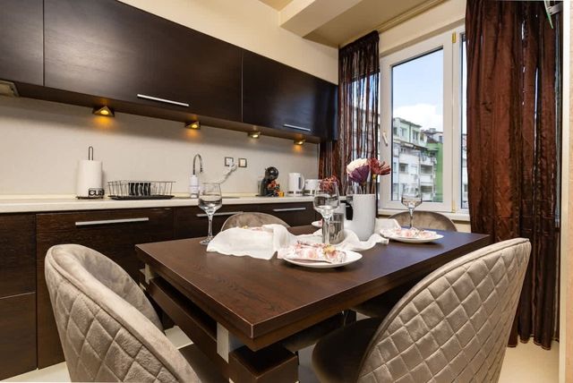 Modern 2BD - 14 min to Medical University