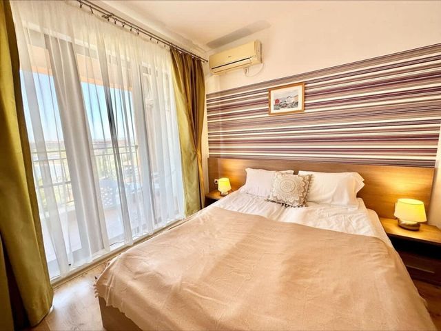 Cozy Aheloy  3 pokoje  Superior apartment