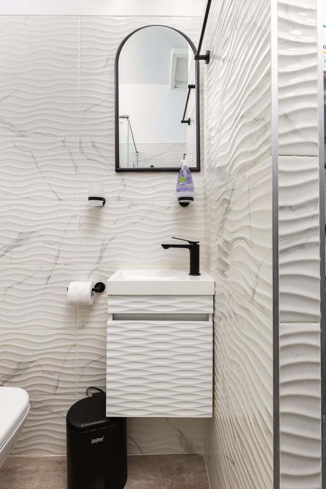 Cozy Floor from a House Near the City Center