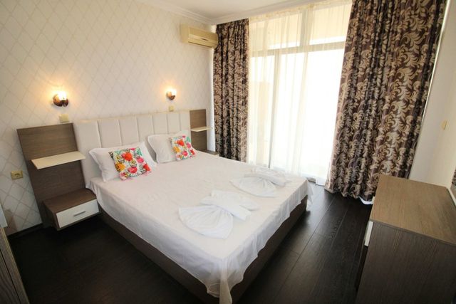 Comfortable Apartment With Sea View in Dolce Vita 2