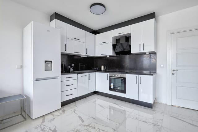 Sunny Seaside Retreat: 2BD Apartment in Nesebar