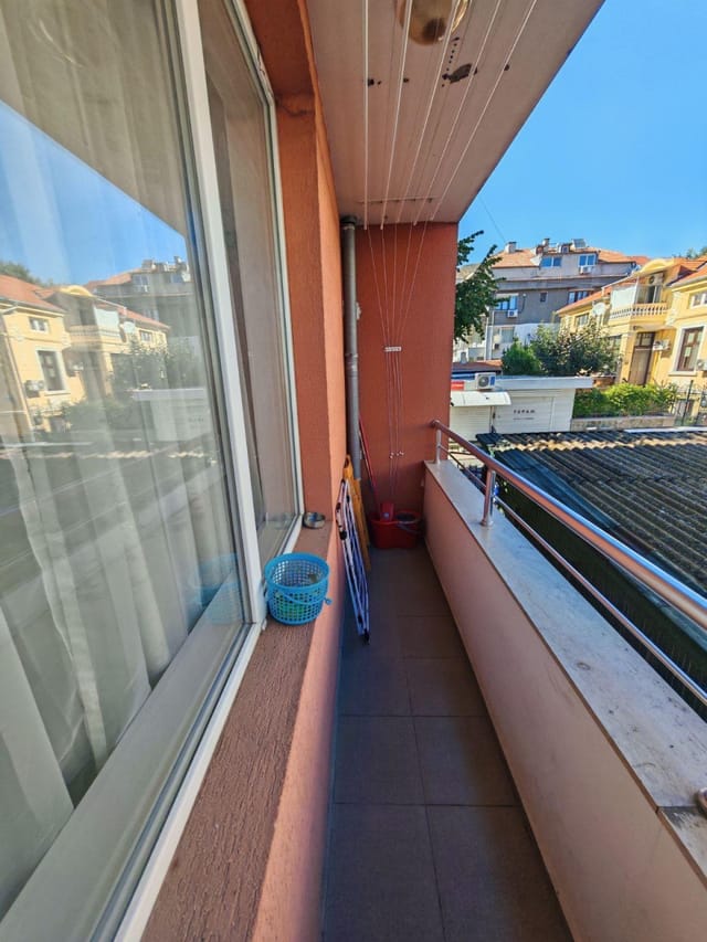 Bright 1BD Apartment with Nice Terrace
