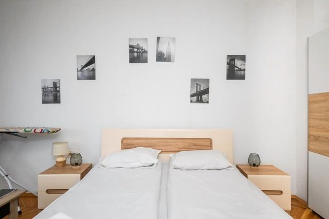 The Cosmopolitan Shine 1-BDR Pet-Friendly Flat