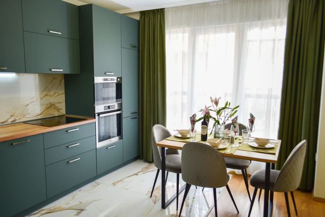 City Center Charm: 2BR Apartment