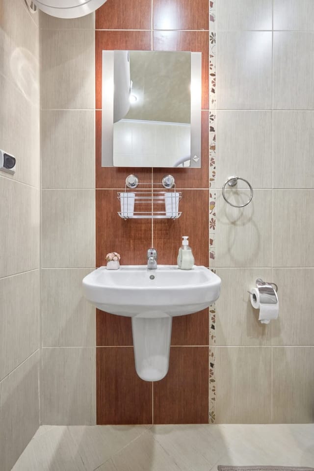 The Love Nest - 1BD Apartment in Sunny Beach