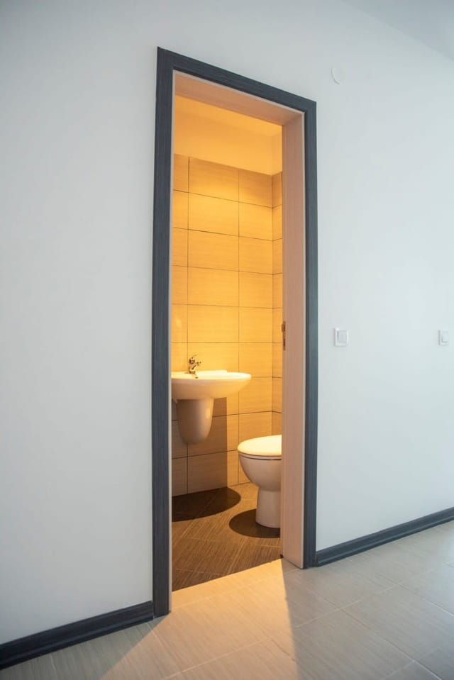 Spacious 3BD flat with Parking and Sea View