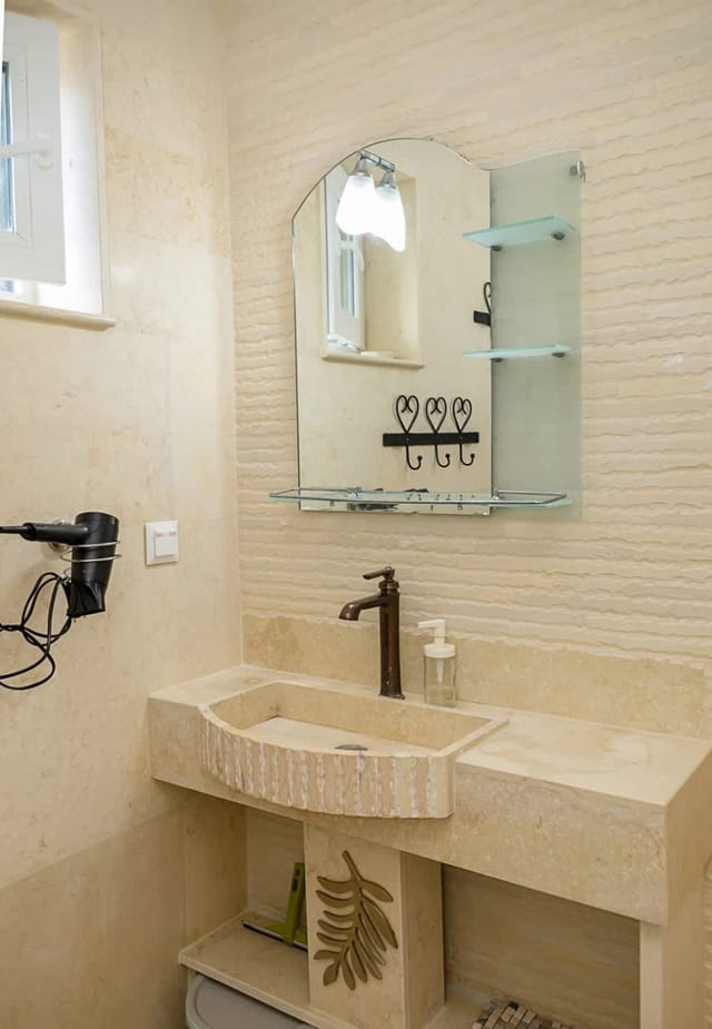 Stylish Flat with Balcony & City Views–Briz, Varna