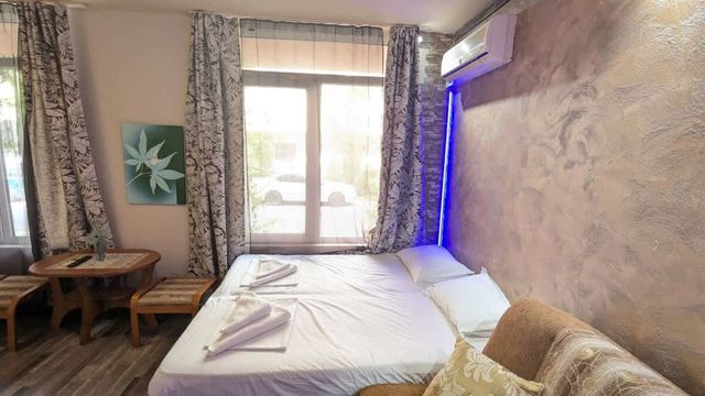 Compact studio with indoor pool near Cacao Beach