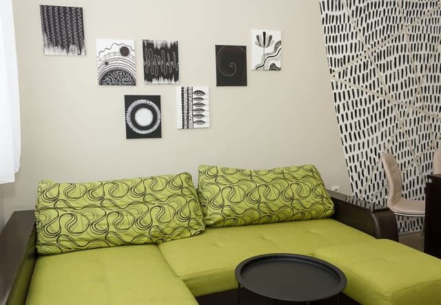 Black & White -1BD Flat in Varna Center