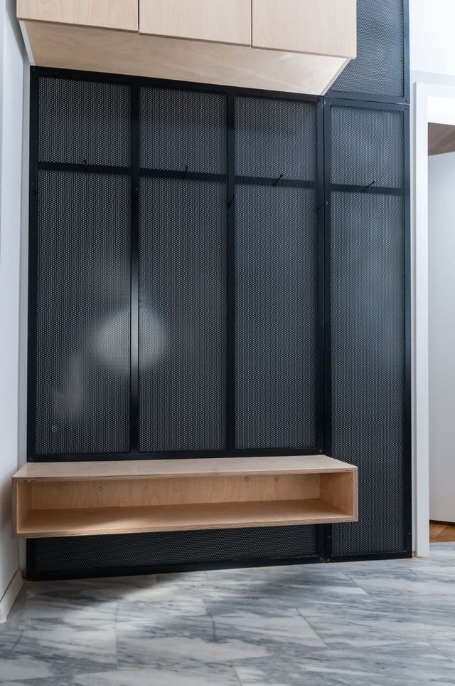 Industrial 2BD Flat | 3 Min to Metro & Stadium