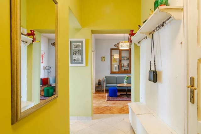 ART-ament, a unique central flat