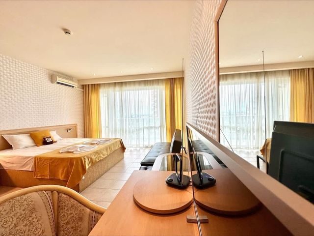 Miramar Palace Studio with Balcony