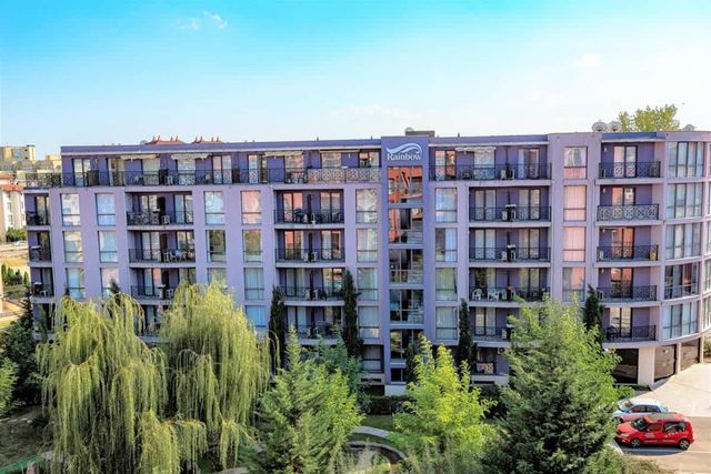 Cozy  pool view apartment on complex Rainbow 3