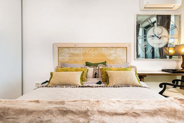 Exclusive One-Bedroom Retreat + Private Parking