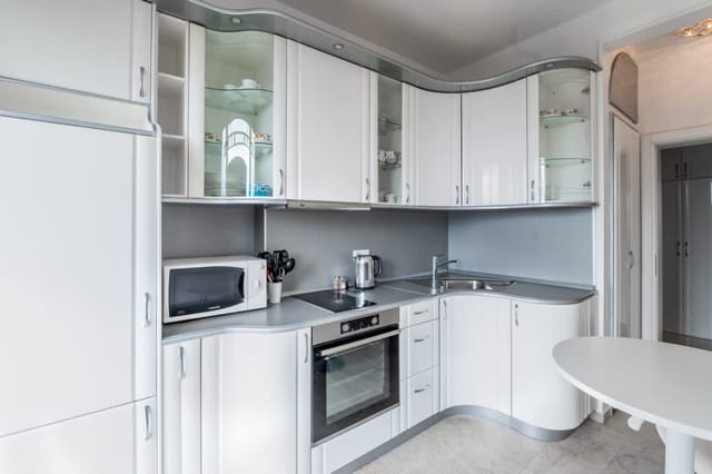 Vitosha Str 2BD White &amp; Blue Apt - Photo 4