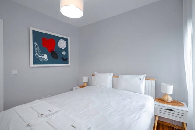 AeroLuxe Living 1BD Apartment - Photo 2